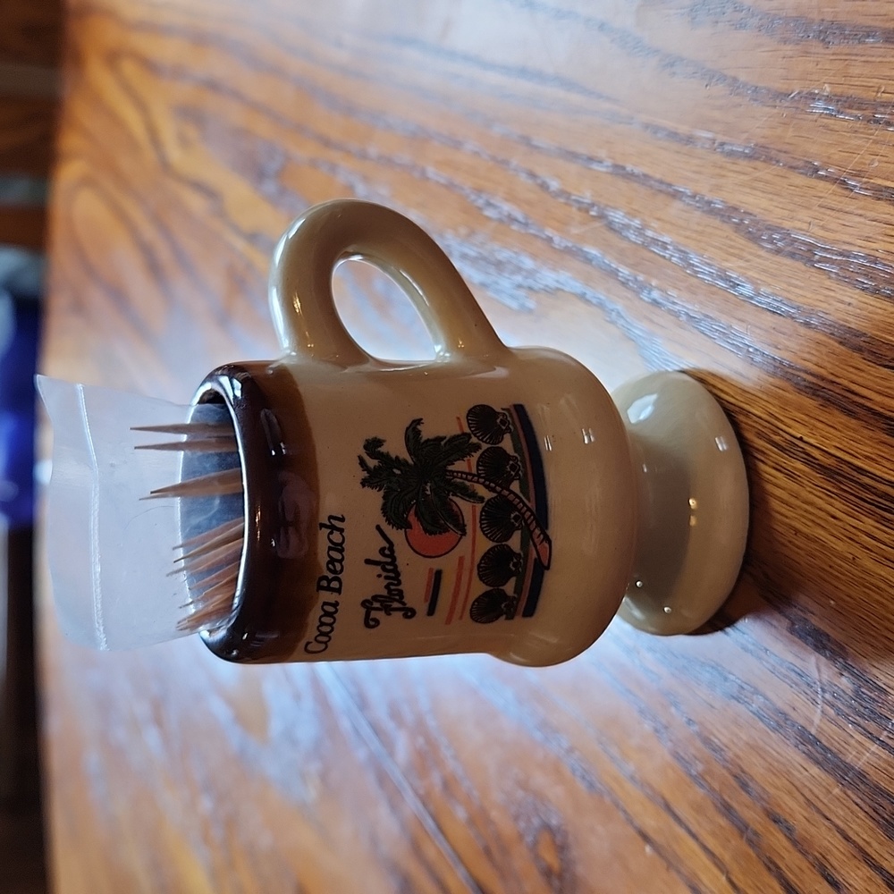 Cocoa Beach Toothpick Holder with Toothpicks
